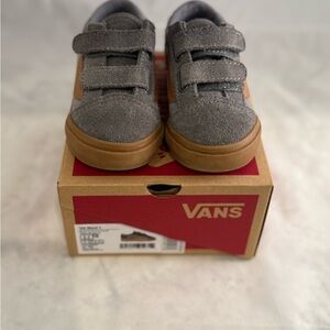 Toddler Vans Old School V Kids Sneakers in Gray and Brown Suede size 6